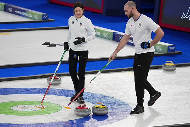 Bronz vybojovali italští curleři, o zlato se večer utkají Švédsko a Spojené státy