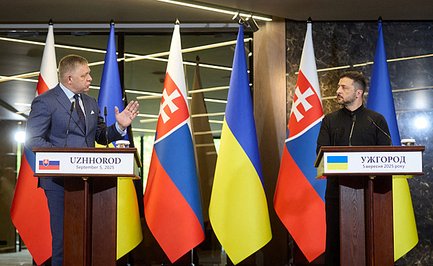 Zelenskyj odmítl kontrolu ropovodu Družba, řekl Fico. Sejdou se, ale ne v Kyjevě