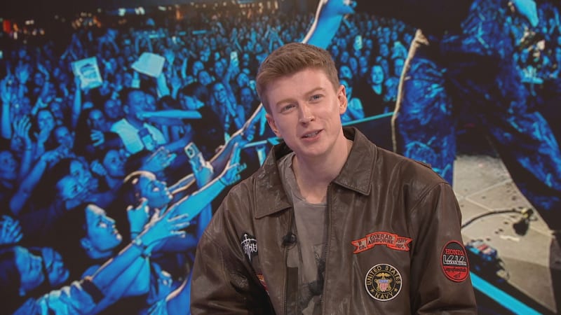 Cítím se teď líp než ve dvaceti, prozradil Adam Mišík. Vysvětlil, proč je stále single