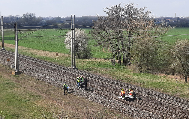 Rychlík srazil na Pardubicku člověka. Provoz byl několik hodin omezený
