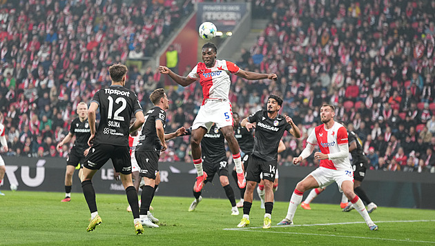 ONLINE: Slavia - Plzeň 0:0, hosté měli velké šance, pak Sanyang před bránou selhává