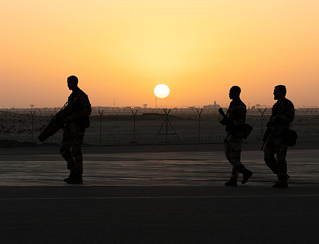 Americké vojenské základny jsou přítěží, zbavme se jich, zní z Emirátů