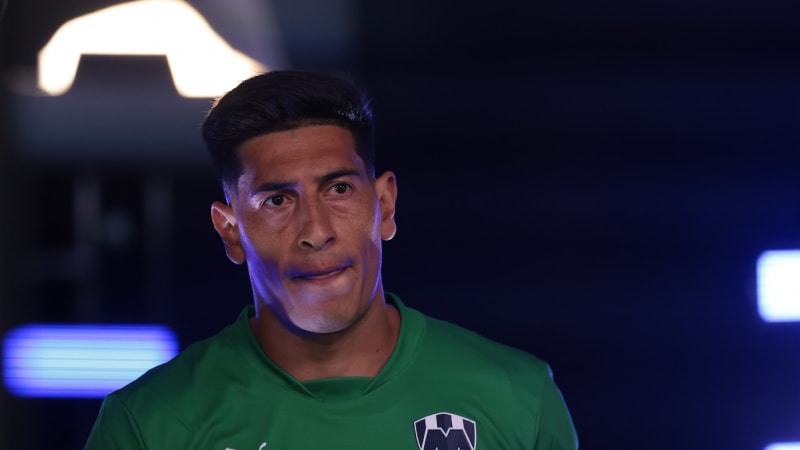 Drama při španělském derby: Vyloučený brankář dal soupeři pěstí, vypukla hromadná bitka