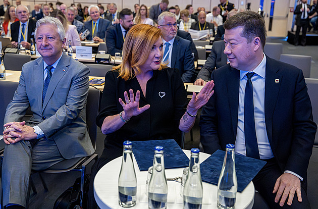 Havlíček slíbil byznysu mistrovskou zkoušku. Juchelka řekl, kolik míst zruší AI