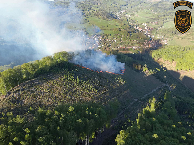 Sucho ničí zemědělcům plodiny. Kraj vyhlásil mimořádné opatření kvůli požárům