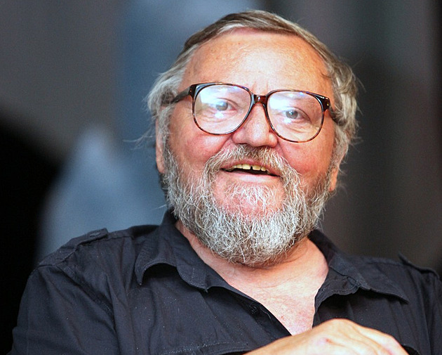 Zemřel Jan Hraběta, dlouholetý člen Divadla Járy Cimrmana