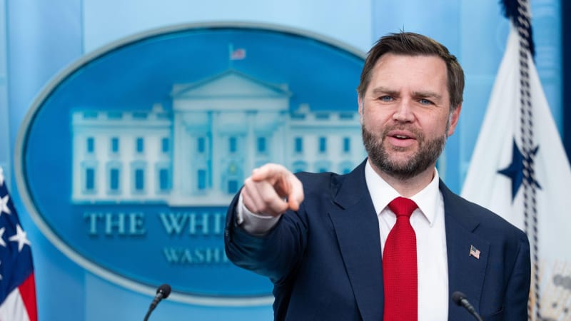 Dojde na očekávané rokování Íránu s USA? Vance a klíčoví vyjednavači zamířili do Švýcarska