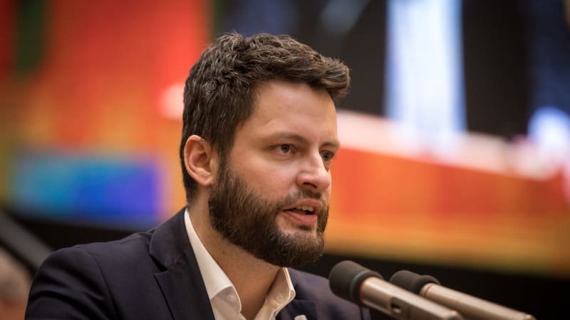 Prokopova kauza s nepřiznanými byty: Šéfa pražského ANO odvolali z dozorčí rady DPP