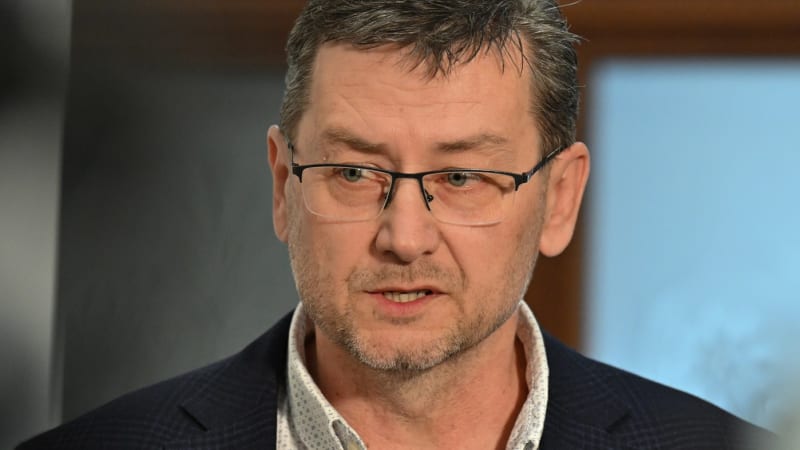 Primátor Karviné Wolf po dovolené přišel na služebnu. Policie mohla odvolat celostátní pátrání