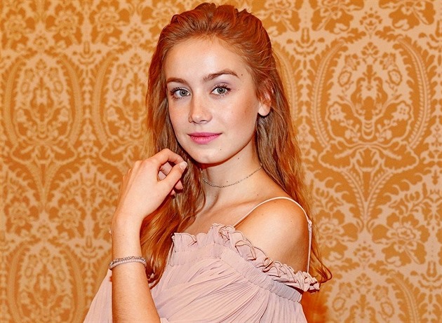 Zkoušela jsem on-line seznamku, bylo to šílené, říká Anna Kadeřávková