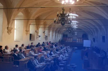 Mrázová v Senátu hájila stavební novelu. Paskvil, zní z opozice